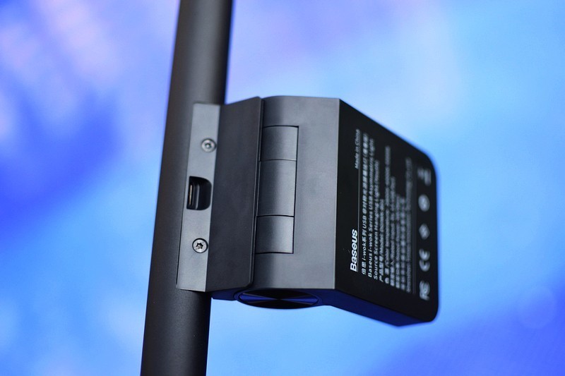 点亮键盘 倍思i-Wok系列非对称光源屏幕挂灯（青春版）