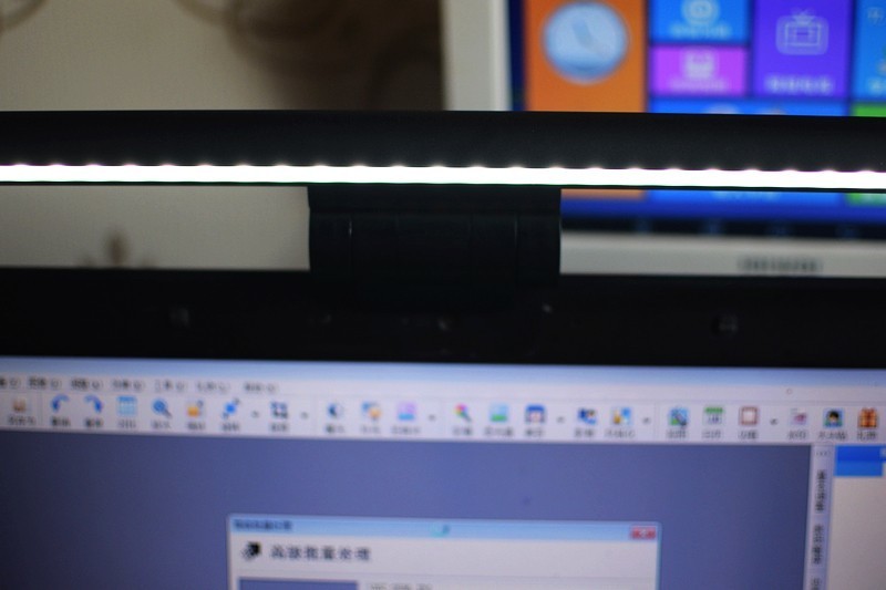 点亮键盘 倍思i-Wok系列非对称光源屏幕挂灯（青春版）
