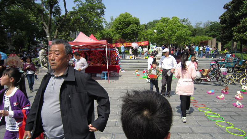 “五一”小新星英语绣溪公园图书跳蚤市场