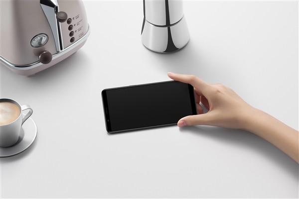 OPPO R11s官方图赏：星幕屏设计颜值出众