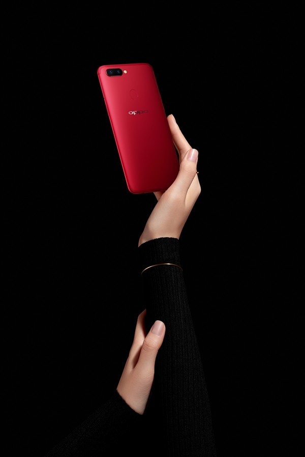 OPPO R11s官方图赏：星幕屏设计颜值出众