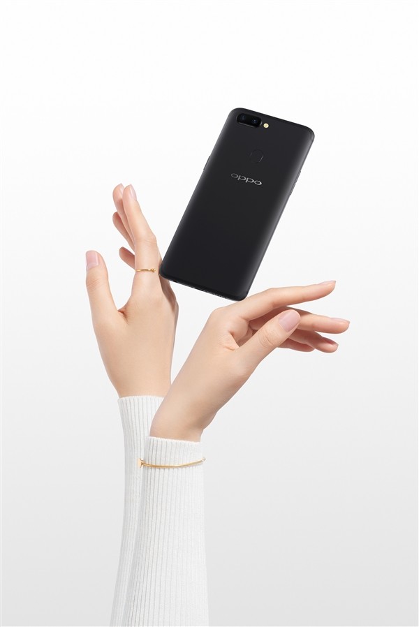 OPPO R11s官方图赏：星幕屏设计颜值出众