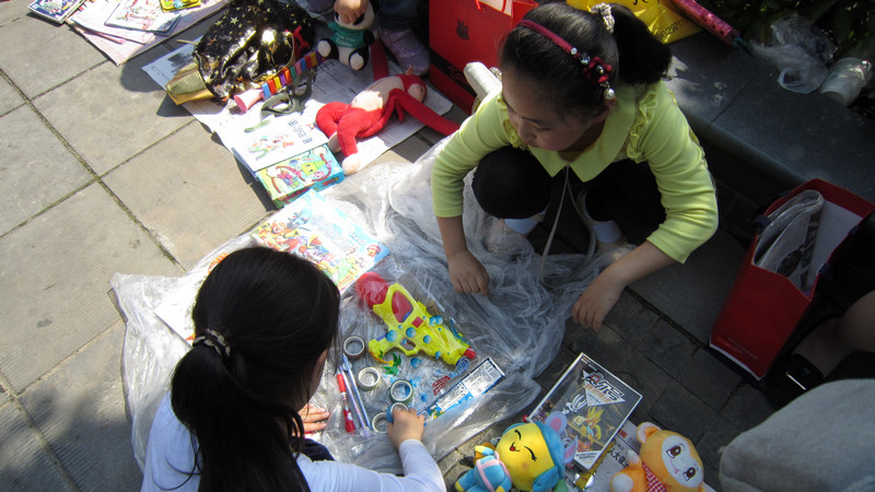 “五一”小新星英语绣溪公园图书跳蚤市场