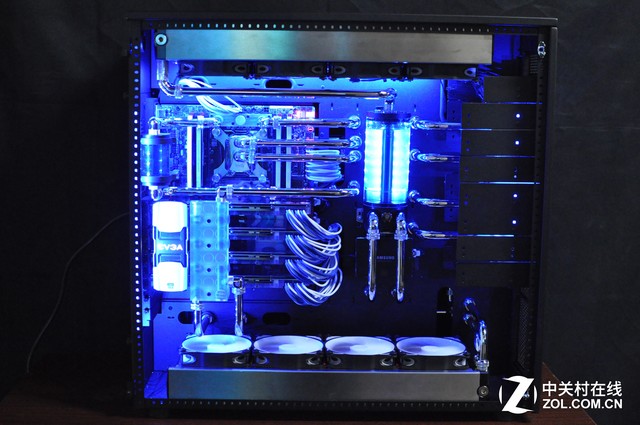 「Z玩主」硬派金属风格 天价信仰神机