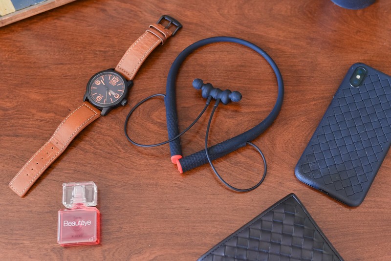 蓝牙运动耳机不好选？其实满足需求才是关键，itoos燃--轻体验