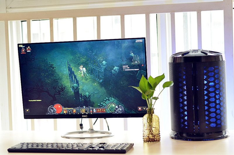 简约桌面，新派垃圾桶的网游体验