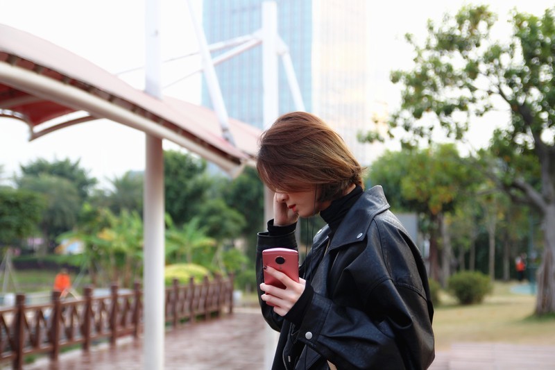 【电影级虚化，夜间自拍更好看】“粉”黛佳人，自拍美益求美——使用体验