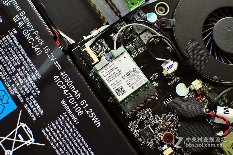 GIGABYTE P34K V7，搭配GTX1050 TI，让效能持平桌机