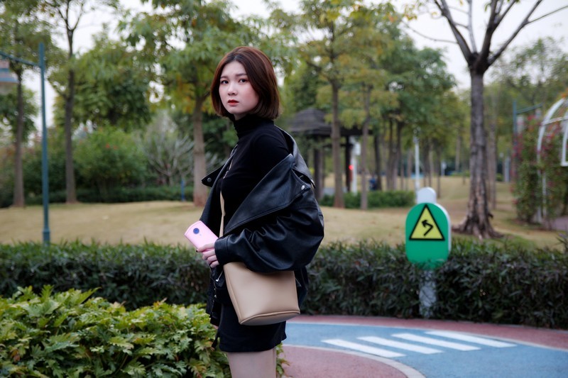 【电影级虚化，夜间自拍更好看】“粉”黛佳人，自拍美益求美——使用体验