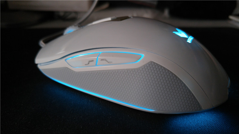 美观典雅 智能感应——雷柏V210白色镜面版鼠标体验