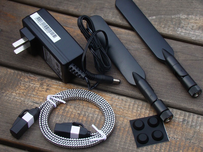 无线覆盖能力出奇强大宏碁首款路由器Acer E200 G1 体验