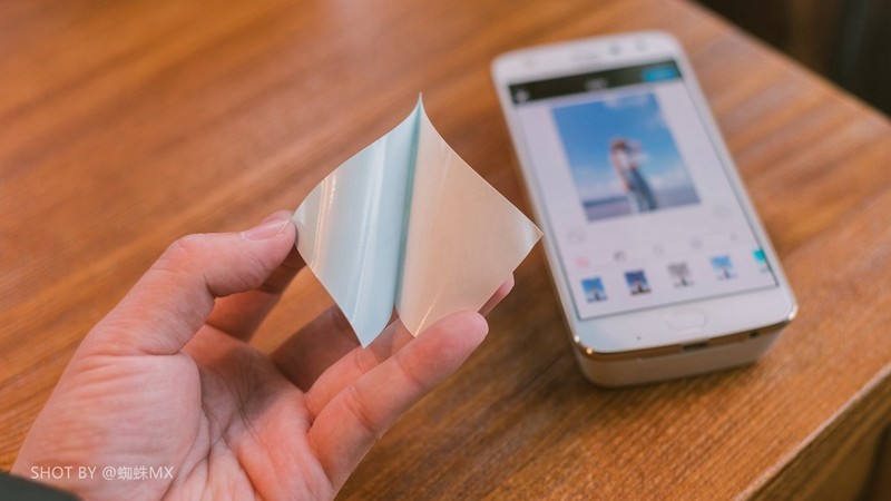 定格美好瞬间，团聚温情时刻你需要moto摩印-宝丽来照片打印模块