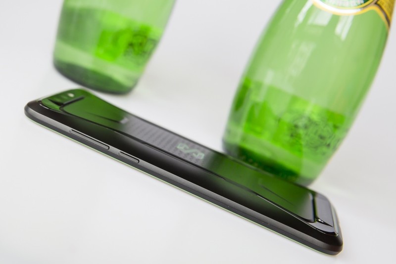 黑鲨游戏手机使用2个月评测体验，打农药、吃鸡连胜MVP不间断