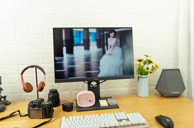修图、追剧、游戏通吃，明基SW240专业摄影显示器测评！