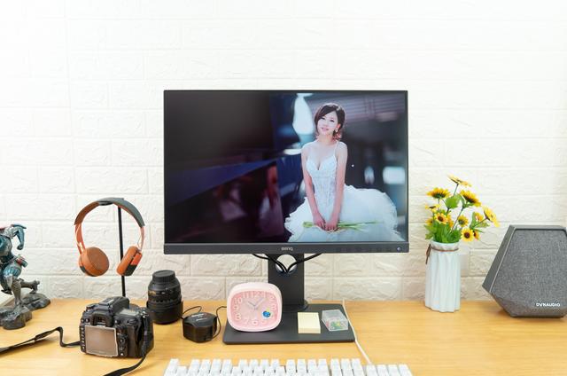 修图、追剧、游戏通吃，明基SW240专业摄影显示器测评！