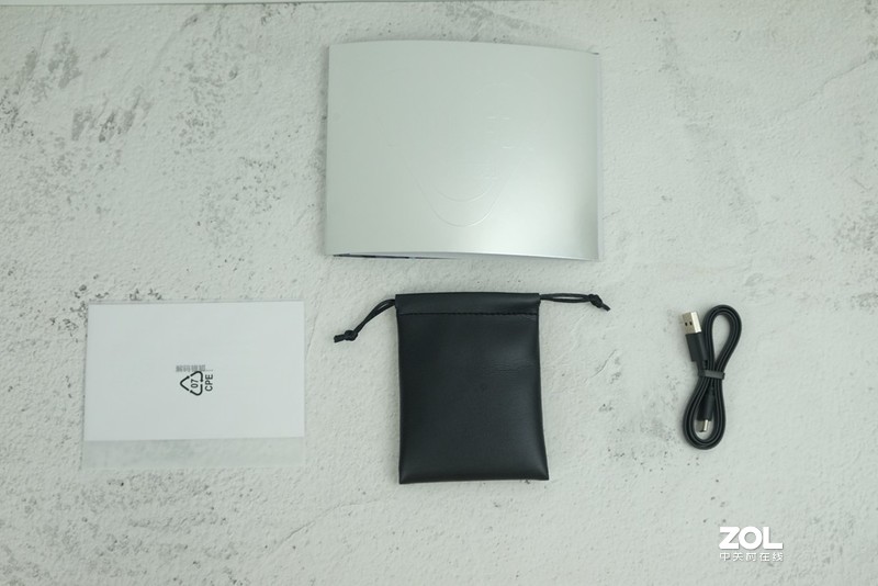 受够了所谓的音质耳机！玩游戏我只认专业游戏耳机，比如飞智银狐