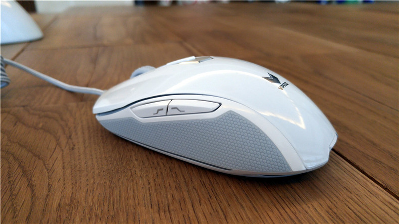 美观典雅 智能感应——雷柏V210白色镜面版鼠标体验