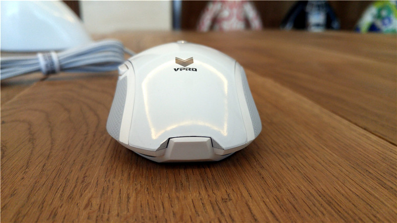 美观典雅 智能感应——雷柏V210白色镜面版鼠标体验