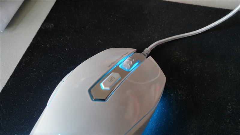 美观典雅 智能感应——雷柏V210白色镜面版鼠标体验