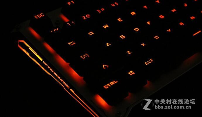 B840的双色注塑背光键帽才是真正永不磨花的好键盘！