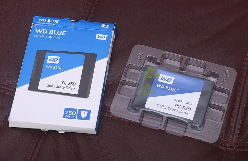 蓝盘家族新成员，WD BLUE 西数蓝盘 SSD 250G 开箱简测！