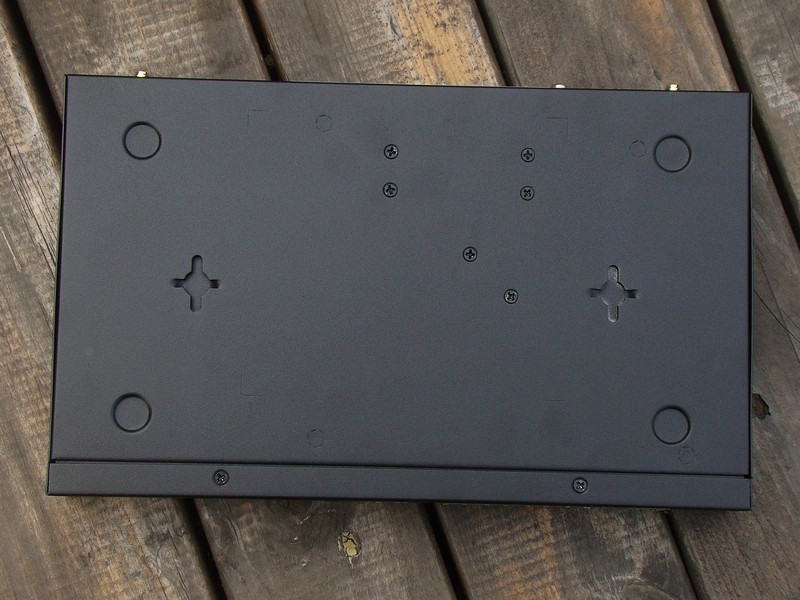 无线覆盖能力出奇强大宏碁首款路由器Acer E200 G1 体验