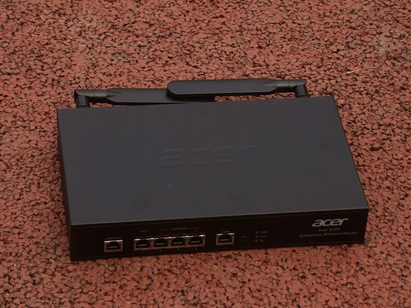 无线覆盖能力出奇强大宏碁首款路由器Acer E200 G1 体验