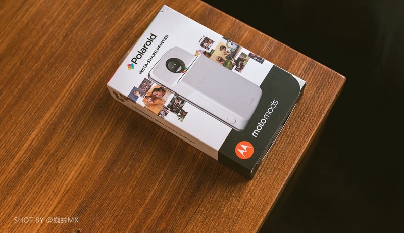 定格美好瞬间，团聚温情时刻你需要moto摩印-宝丽来照片打印模块