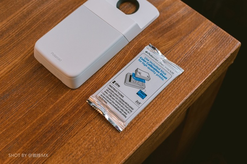 定格美好瞬间，团聚温情时刻你需要moto摩印-宝丽来照片打印模块