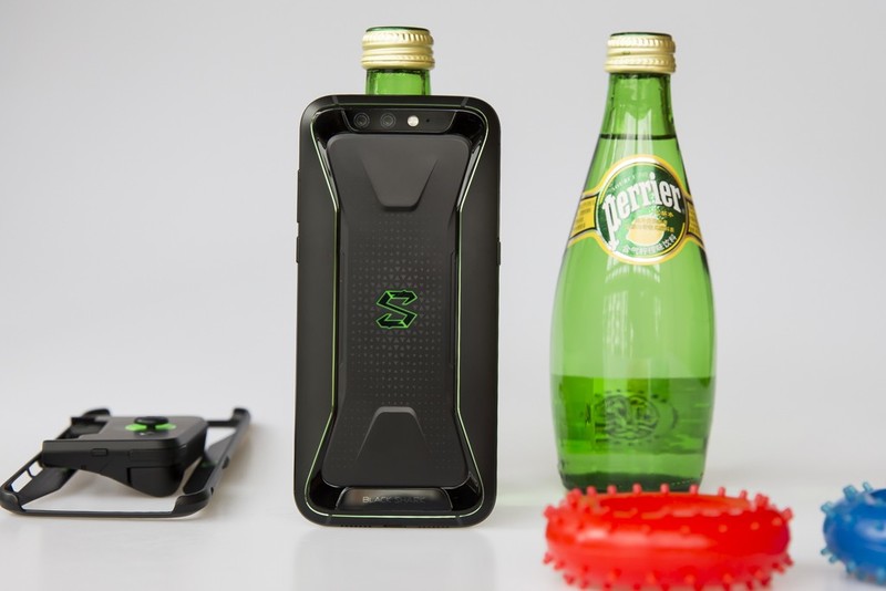 黑鲨游戏手机使用2个月评测体验，打农药、吃鸡连胜MVP不间断