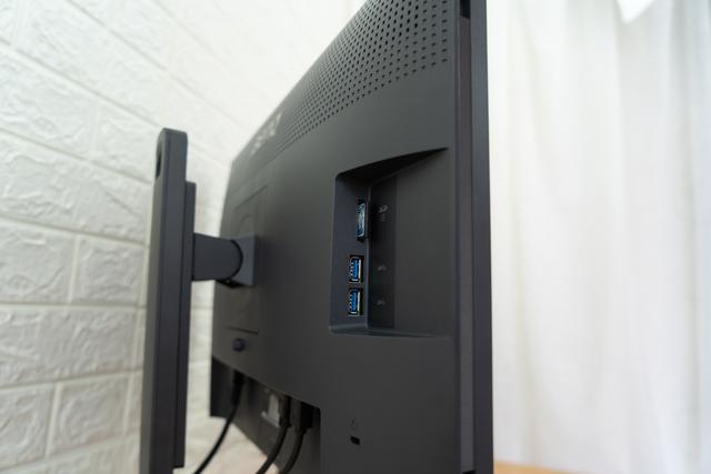 修图、追剧、游戏通吃，明基SW240专业摄影显示器测评！