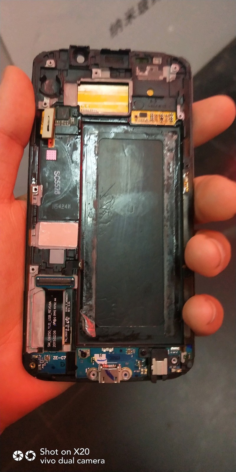 做一个星空体育平台盖世s6曲面的外屏