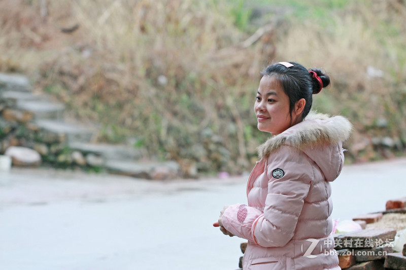 给上杭乡下老房东的家人留个影