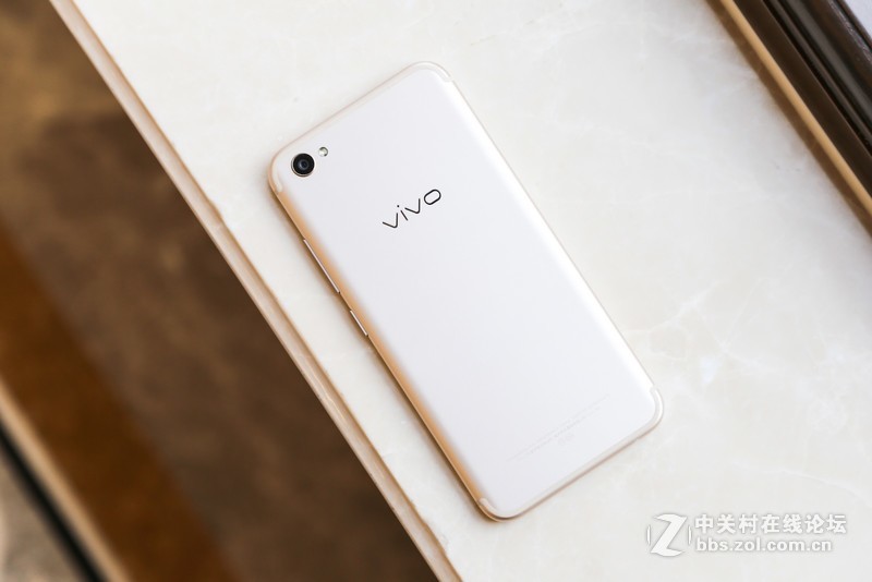 主打自拍及颜值，vivo X9上手图赏