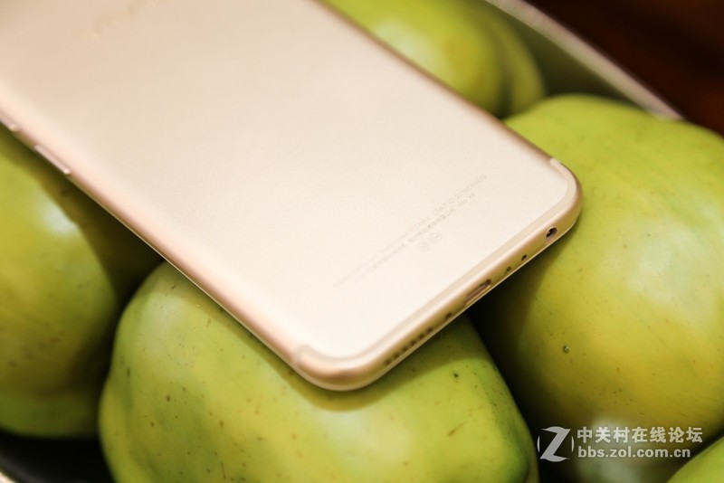 主打自拍及颜值，vivo X9上手图赏