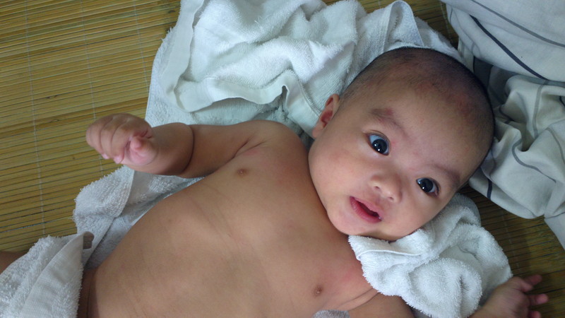 【诺基亚808】可爱的裸身BB