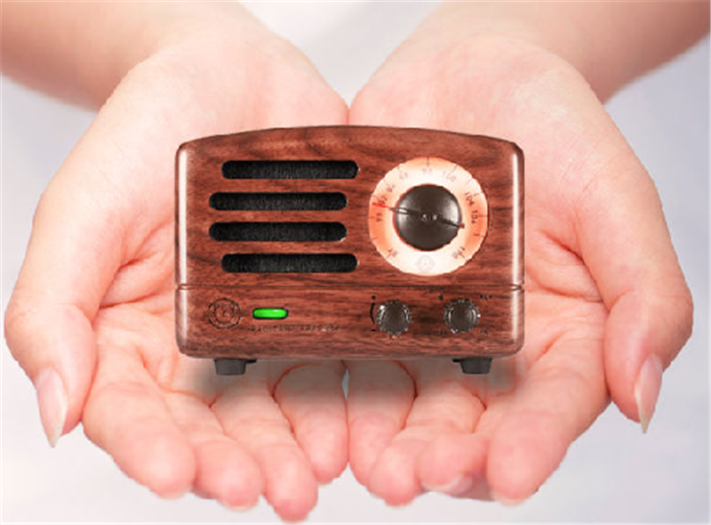 “小玩物大讲究”猫王小王子Radio蓝牙音箱返璞归真