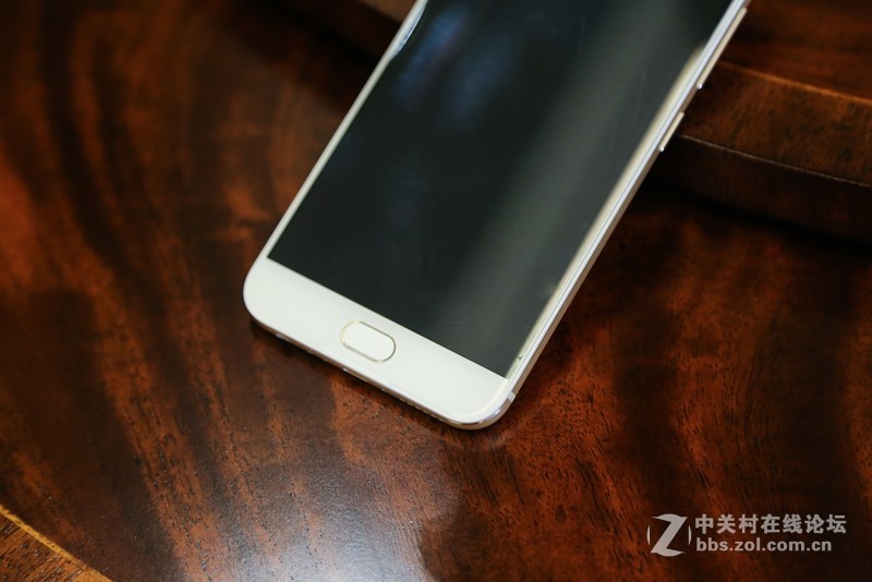 主打自拍及颜值，vivo X9上手图赏