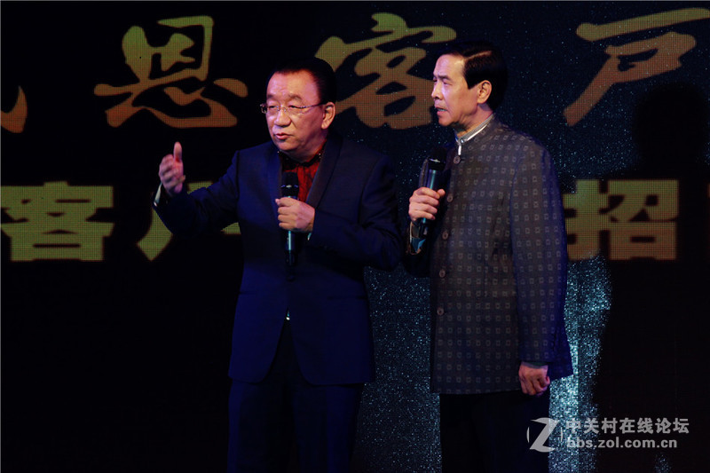 著名笑星侯耀华师徒天水演出