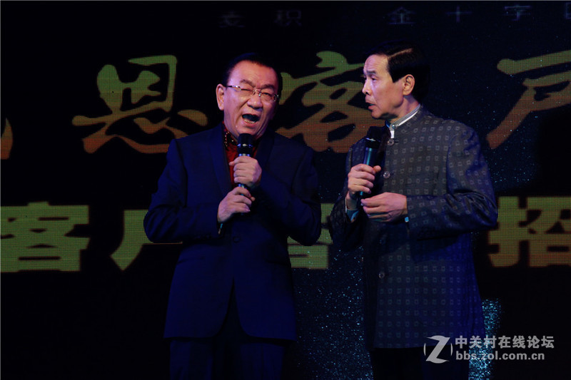 著名笑星侯耀华师徒天水演出