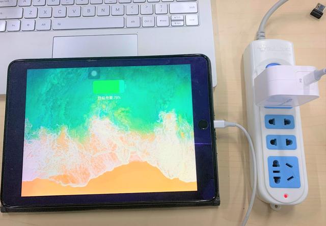 快充头如何打造黑科技？且看最小61W氮化镓充电器上手体验分享