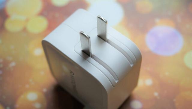 快充头如何打造黑科技？且看最小61W氮化镓充电器上手体验分享