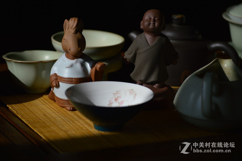 上周歇班，在家闲来无事，拍了几张家里的茶海(无后期)欢迎大家点评