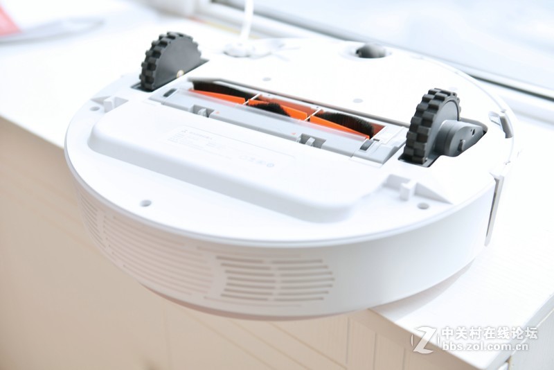 是“傻子”还是“嫂子”？看石头扫地机器人便知分晓！