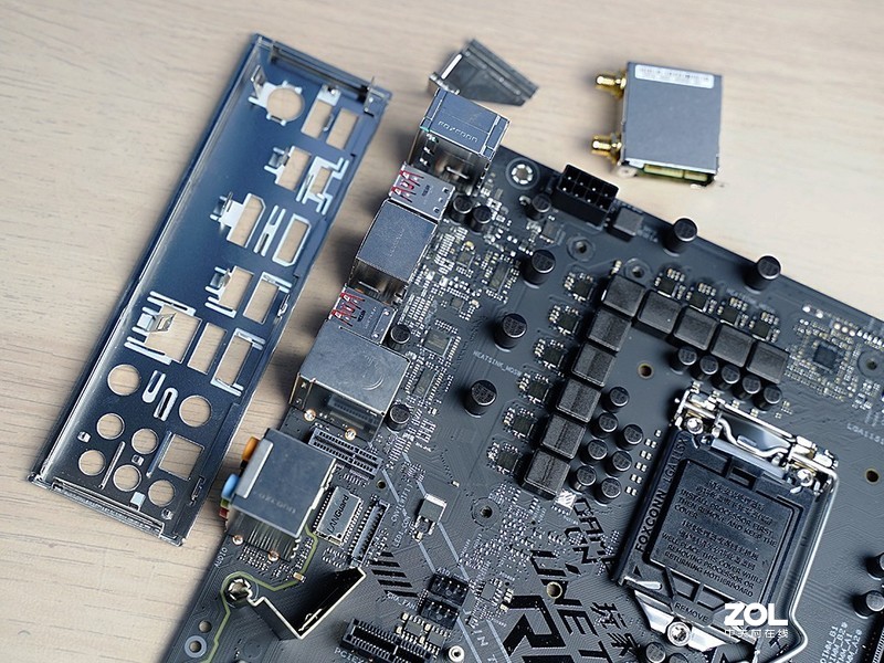 梳理清楚ROG和ROG Strix的关系，再晒晒ROG Strix Z390-E Gaming主板