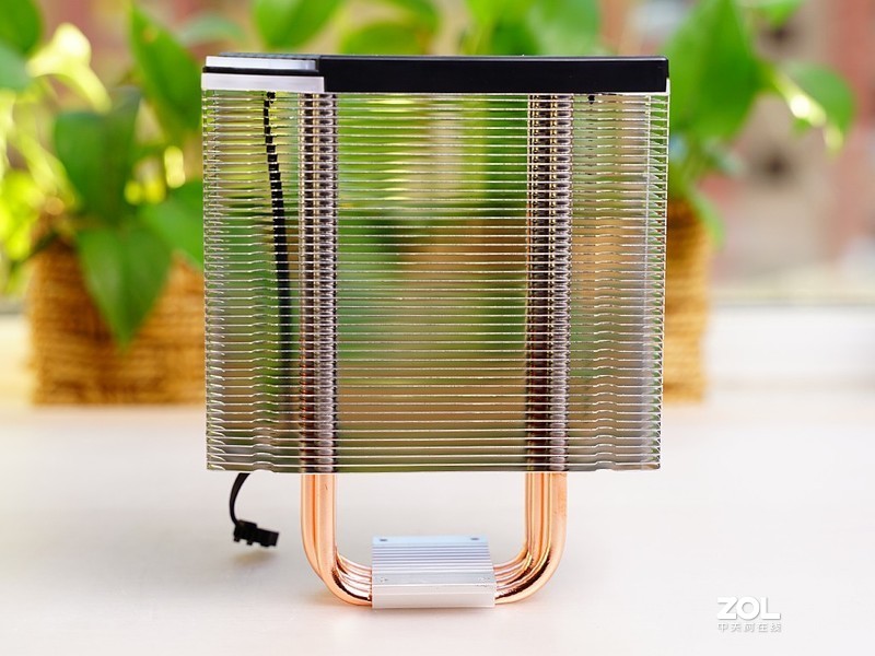 梳理清楚ROG和ROG Strix的关系，再晒晒ROG Strix Z390-E Gaming主板