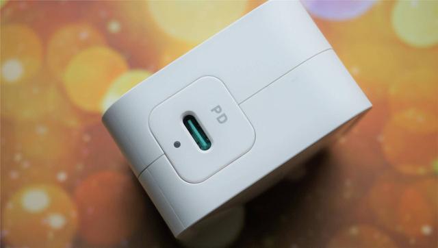 快充头如何打造黑科技？且看最小61W氮化镓充电器上手体验分享