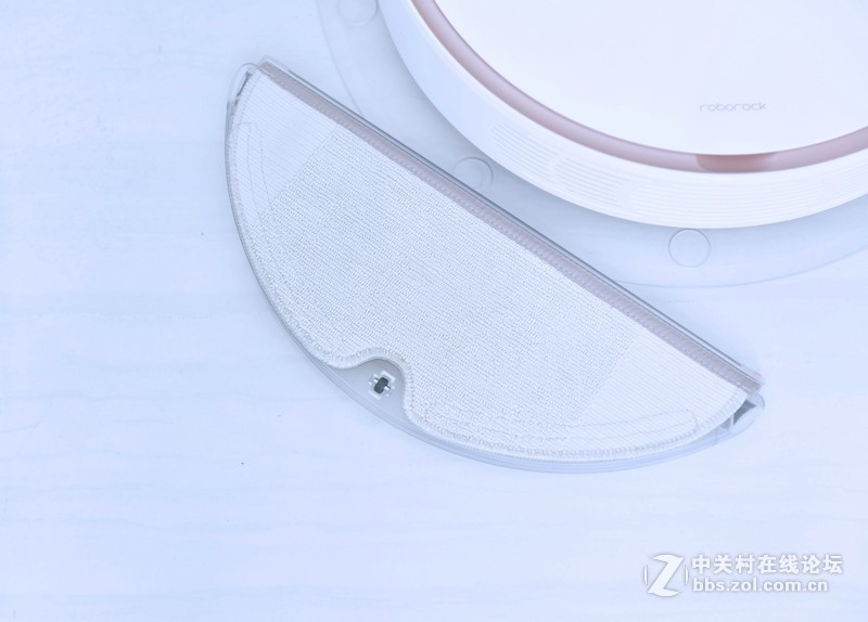 是“傻子”还是“嫂子”？看石头扫地机器人便知分晓！