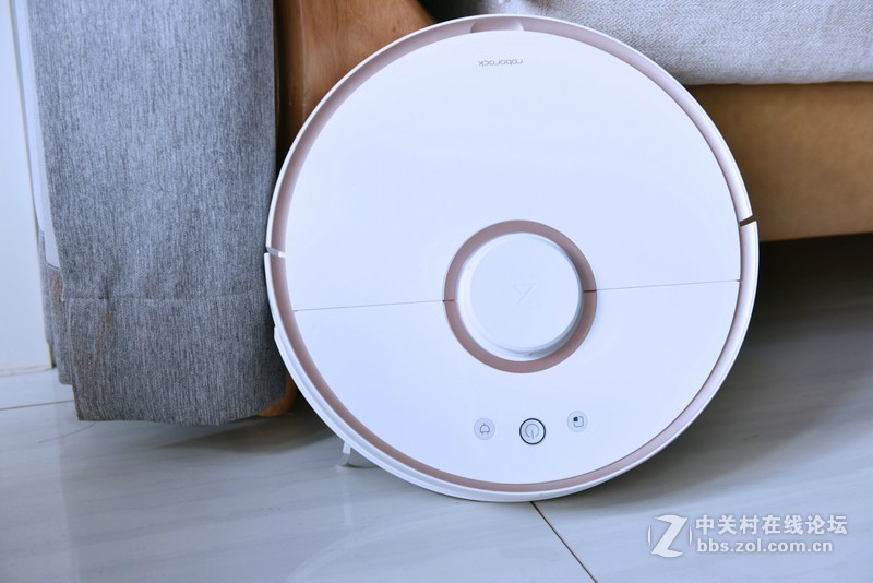 是“傻子”还是“嫂子”？看石头扫地机器人便知分晓！