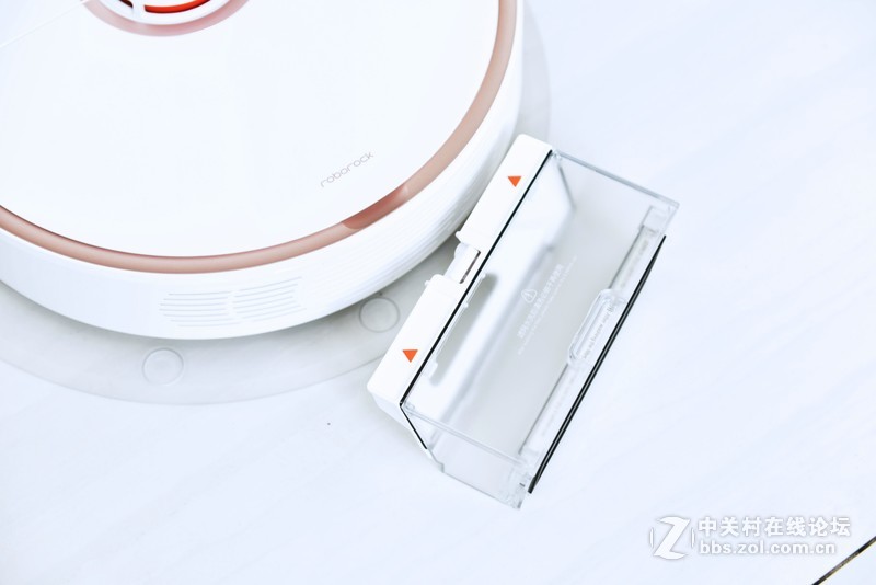 是“傻子”还是“嫂子”？看石头扫地机器人便知分晓！